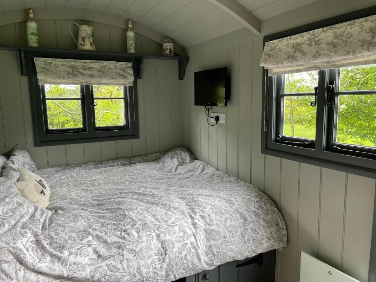 Greatwood Shepherds Hut Battle Exterior photo